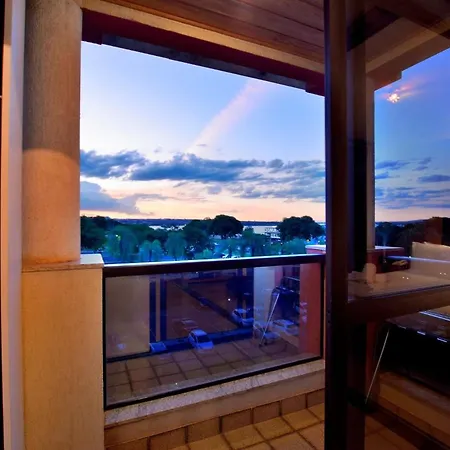 Lindo Flat 410 Beira Lago Brasilia Exterior photo