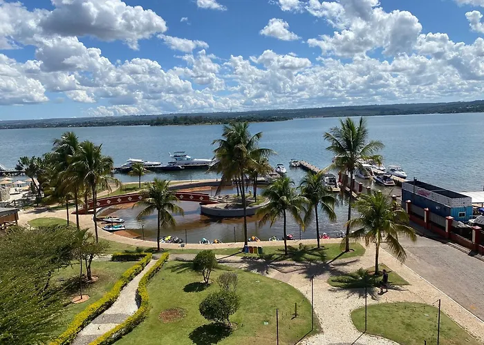 Lindo Flat 410 Beira Lago